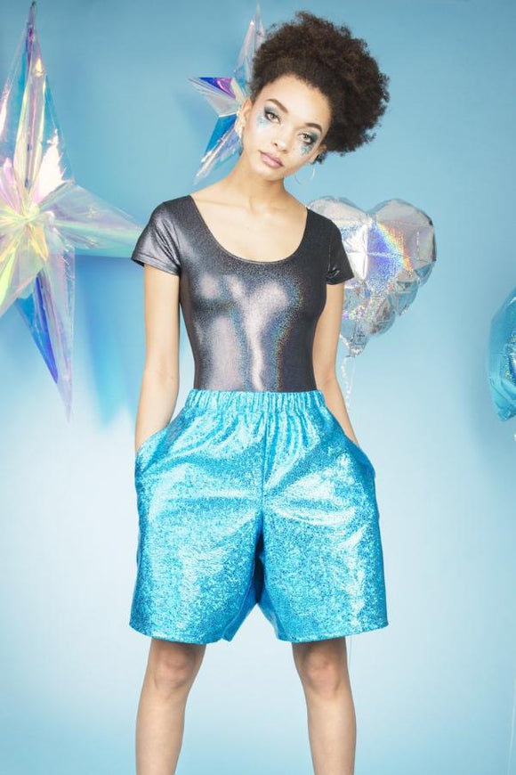 HOLOGRAPHIC BLACK HIGH WAISTED HOT PANTS – MADWAG Clothing